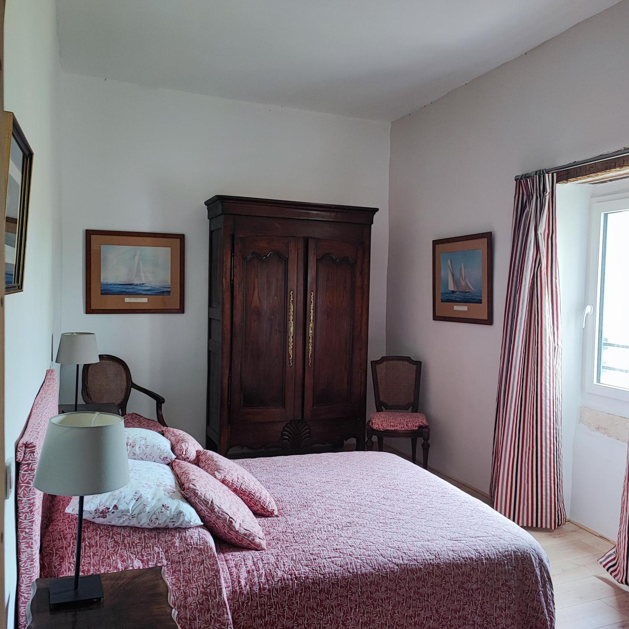 Hotel Magnanerie De Sainte Croix Extérieur photo